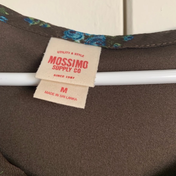 Fun spring or summer dress - Picture 3 of 3